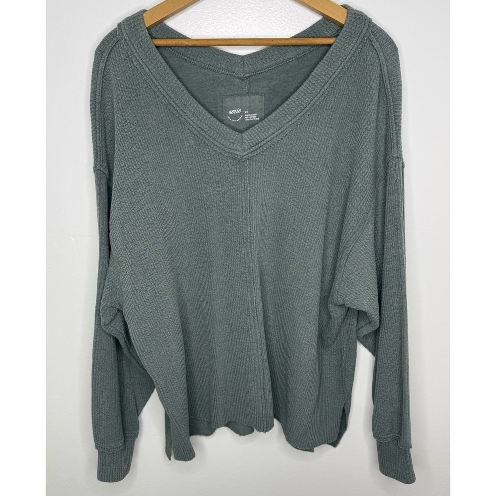 AERIE Royal Palm Green Wonder V Neck Sweatshirt